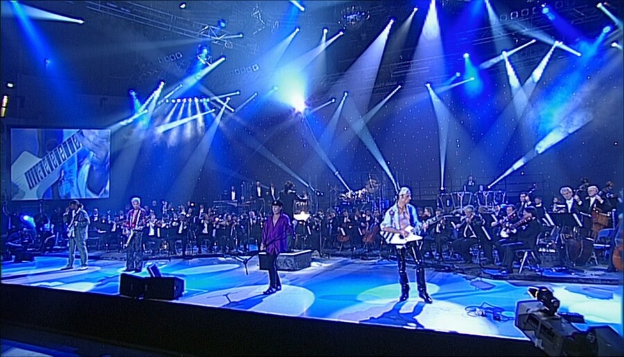 Scorpions 蝎子乐队 – Moment of Glory : Live with Berlin Philharmonic (2013 Remastered) 1080P蓝光原盘 [BDMV 30.6G]Blu-ray、Blu-ray、摇滚演唱会、欧美演唱会、蓝光演唱会4