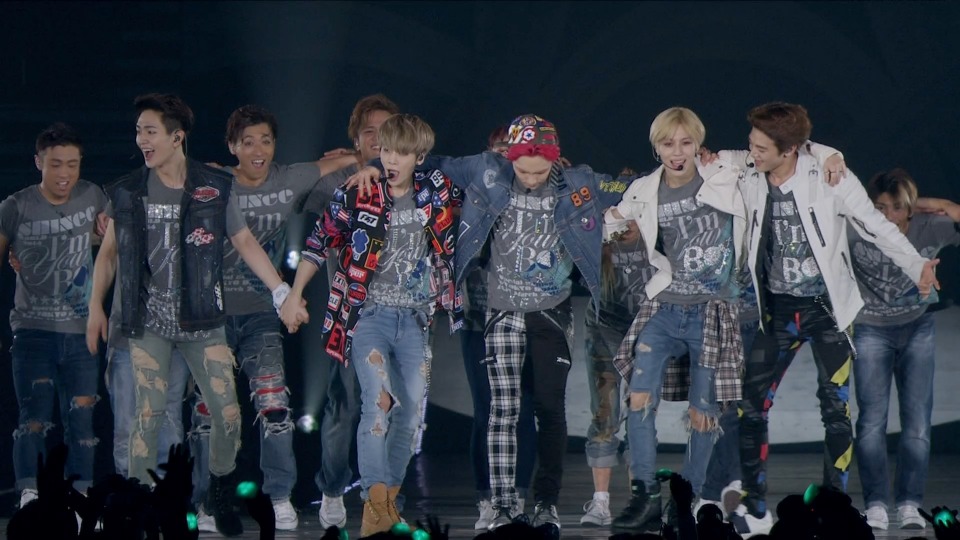 SHINee – WORLD 2014 ~I′m Your Boy~ Special Edition in TOKYO DOME 