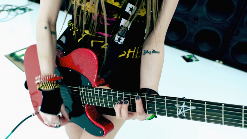 Avril Lavigne – Smile (官方MV) [Master] [1080P 441M]Master、欧美MV、高清MV