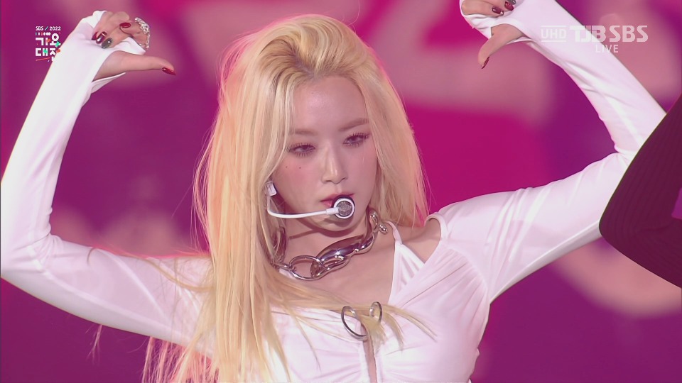 [4K60P] (G)I-DLE – VILLAIN DIES + TOMBOY (Gayo Daejeon SBS 20221224) [UHDTV 2160P 3.33G]
