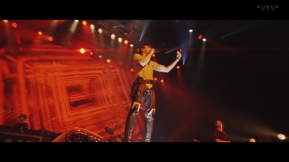 西川貴教 – LIVE TOUR 002「SINGularity II -過形成のprotoCOL-」(WOWOW Live 2022.11.26) 1080P HDTV [TS 17.6G]HDTV、日本现场、音乐现场8