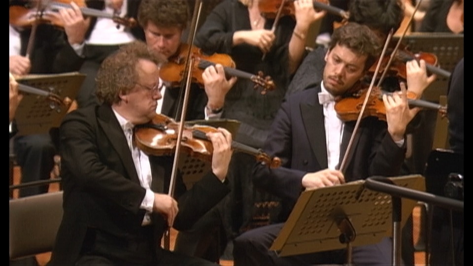 切利比达克布 鲁克纳第七交响曲 Celibidache Conducts Bruckner : Symphony No.7 In E Major (2021) 1080P蓝光原盘 [BDMV 22.1G]Blu-ray、古典音乐会、蓝光演唱会8