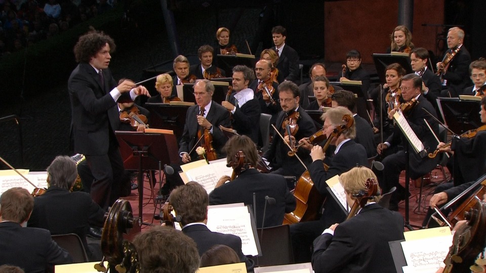柏林森林音乐会 Waldbühne 2008 : Los Ritmos De La Noche (Gustavo Dudamel, Berliner Philharmoniker) (2022) 1080P蓝光原盘 [BDMV 20.8G]Blu-ray、古典音乐会、蓝光演唱会8