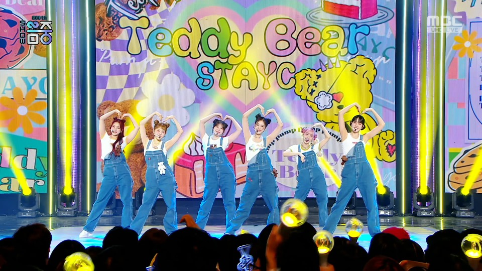 [4K60P] STAYC – Teddy Bear (Music Core MBC 20230311) [UHDTV 2160P 1.79G]